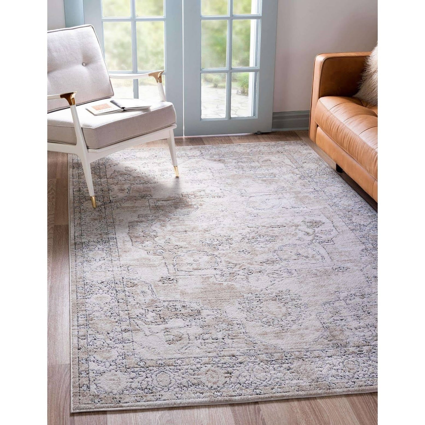 Porch den Reeves Distressed Floral Medallion Area Rug - 7 x 10 - Ivory/Beige