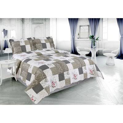 Sapphira Reversible Quilt Set August Grove Size Twin