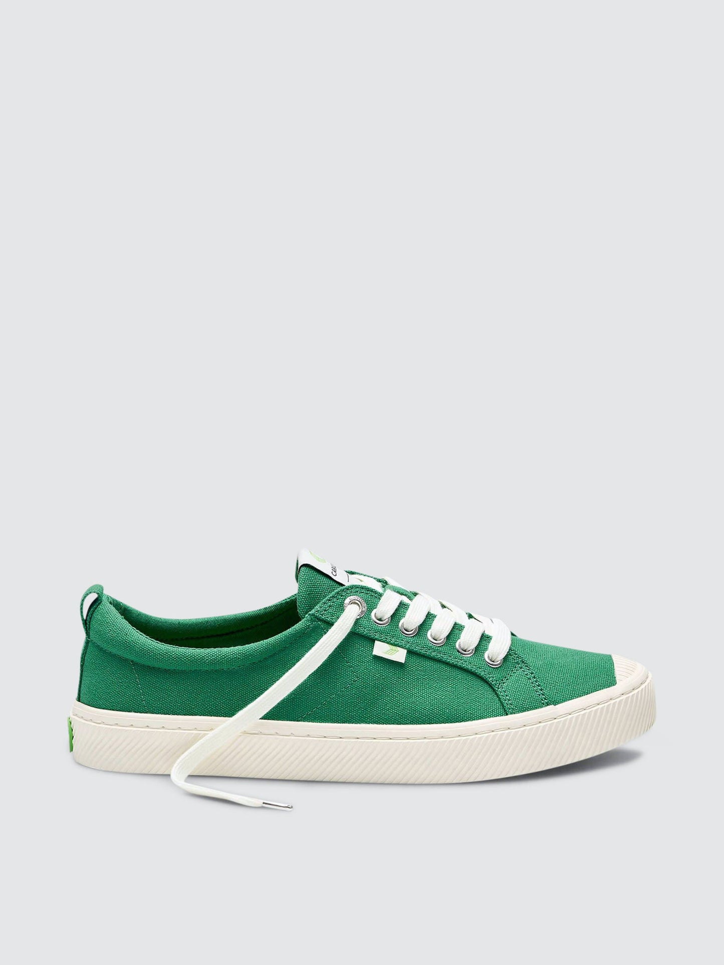 Cariuma OCA Low Green Canvas Sneaker Men - Green