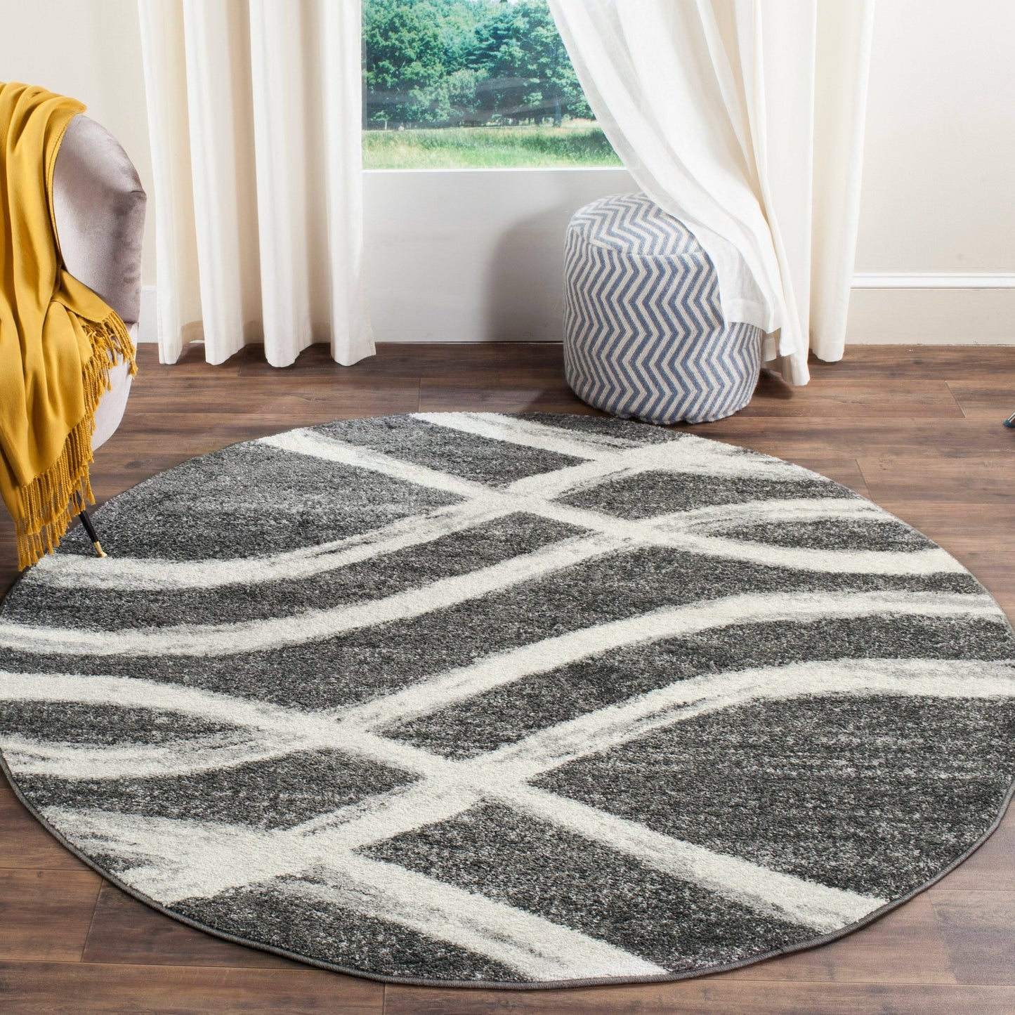 Safavieh Adirondack Lelia Modern Abstract Distressed Rug - 10 x 10 Round - Charcoal/Ivory