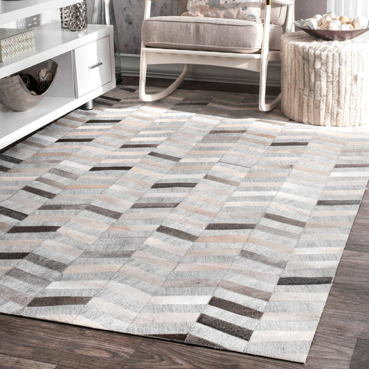 Strick Bolton Gerry Silver Handmade Patchwork Herringbone Area Rug, Size  4 x 6